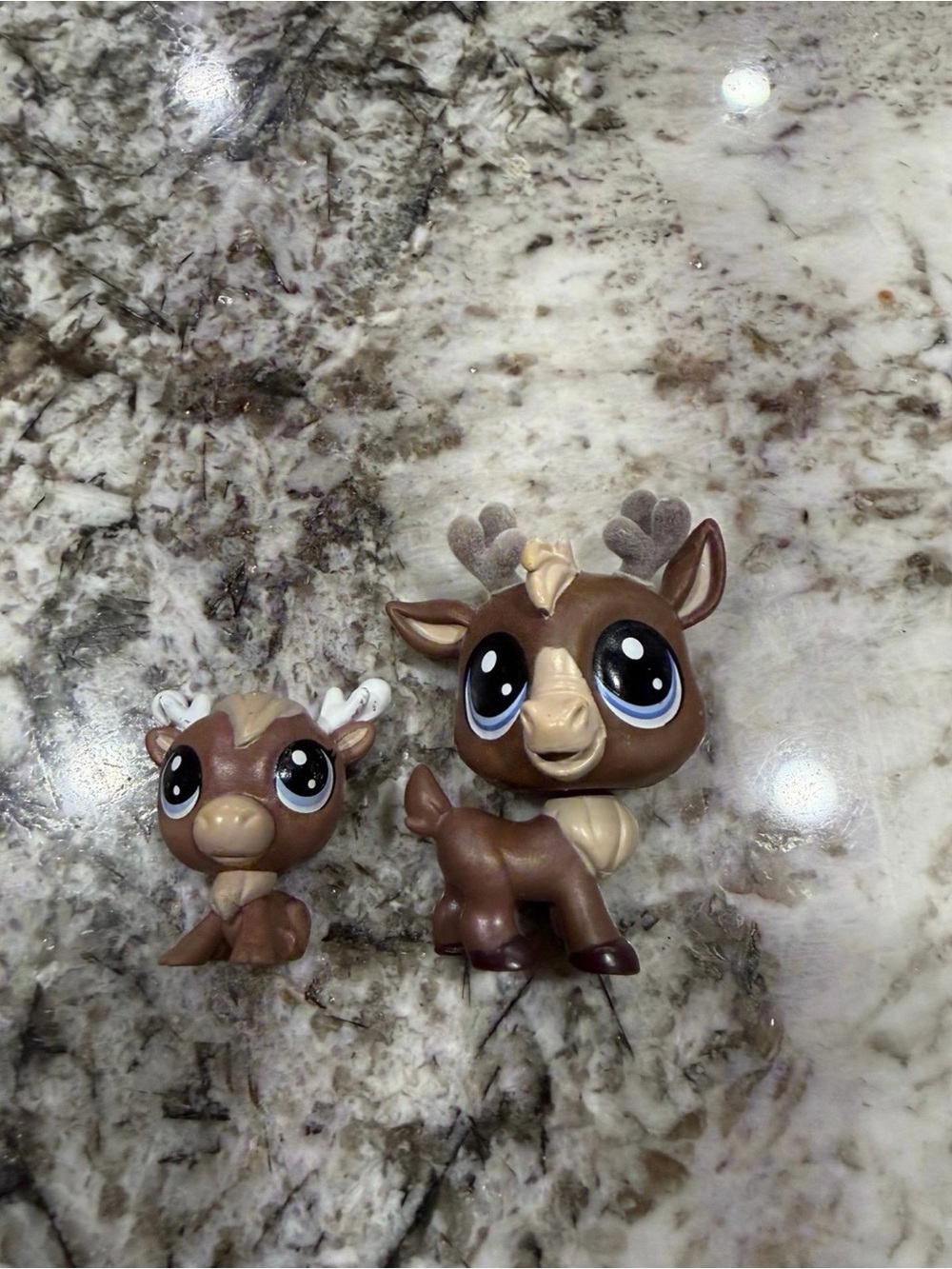 Littlest Pet Shop Brown Reindeer Caribou Pair with Cream Markings